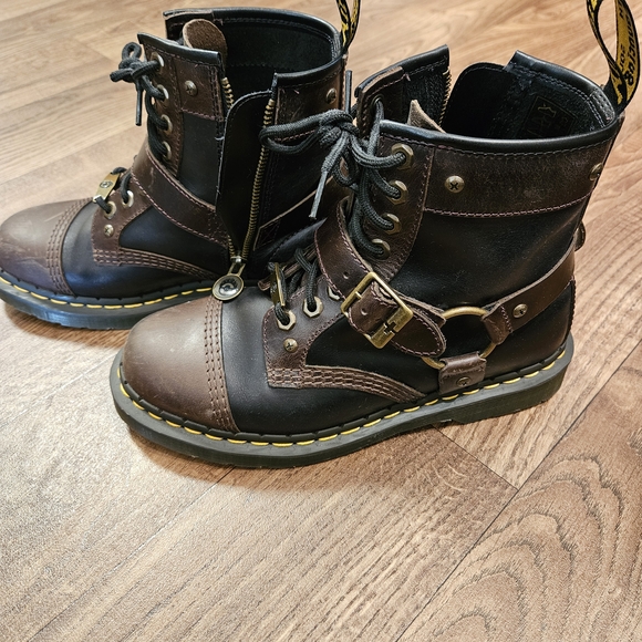 Mad Max 1460 Harness Boots, Dr. Martens - Picture 2 of 5